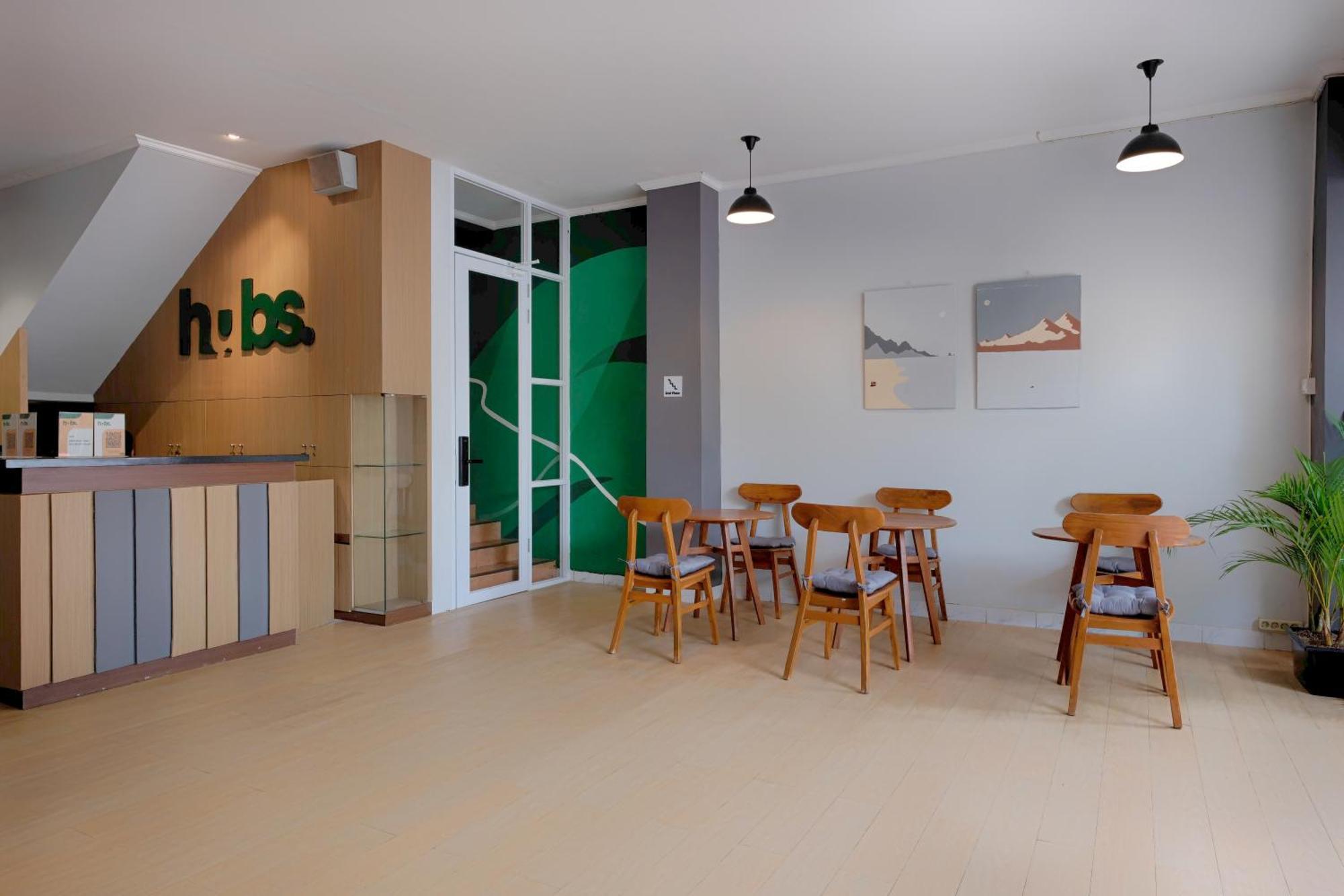 Hubs Hostel Джокякарта Екстериор снимка