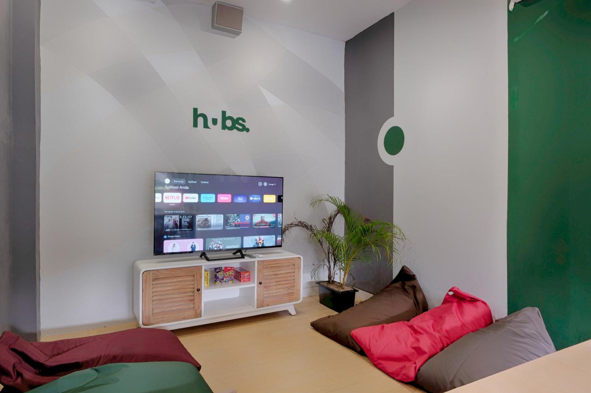 Hubs Hostel Джокякарта Екстериор снимка