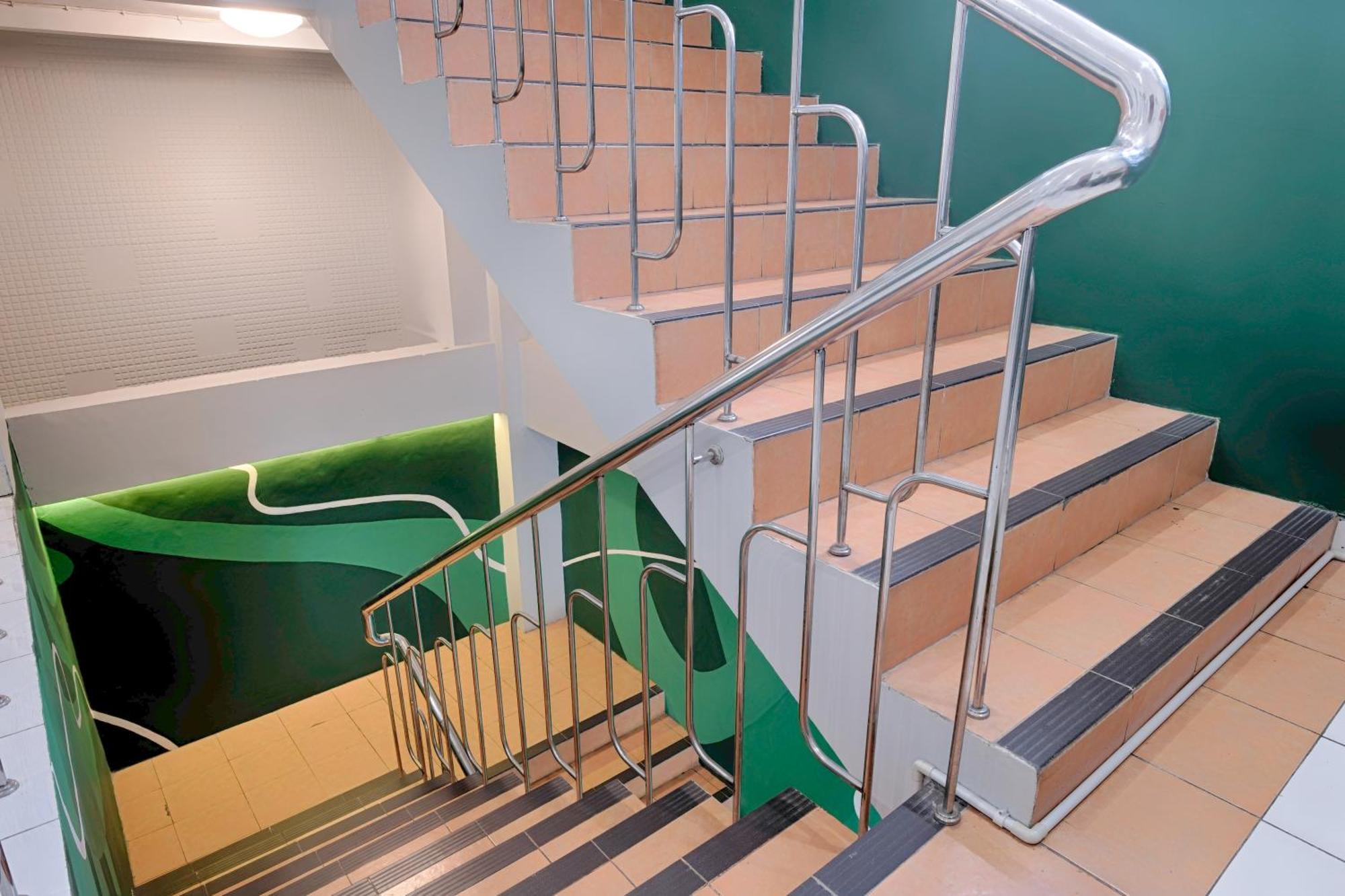 Hubs Hostel Джокякарта Екстериор снимка