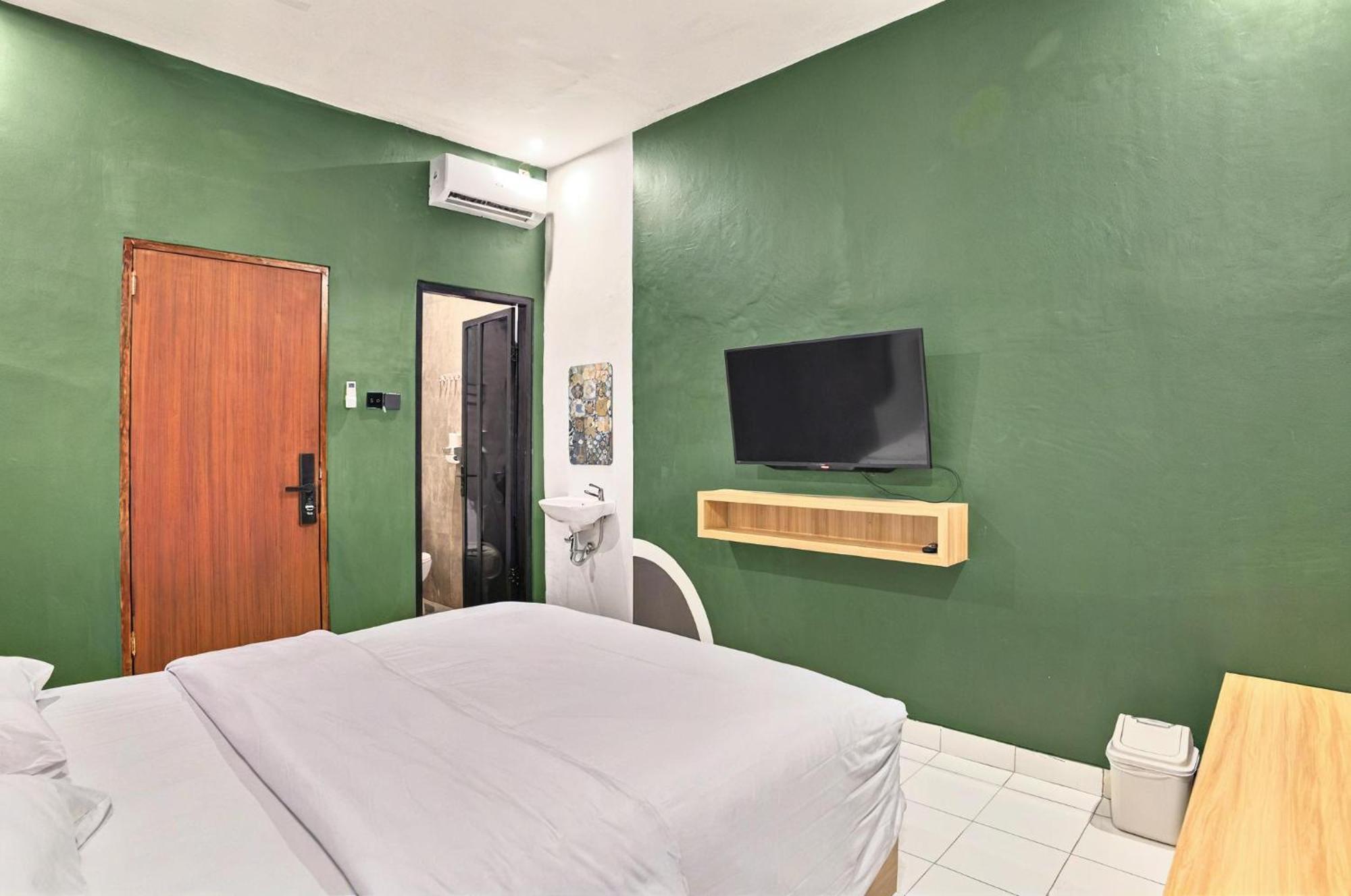 Hubs Hostel Джокякарта Екстериор снимка
