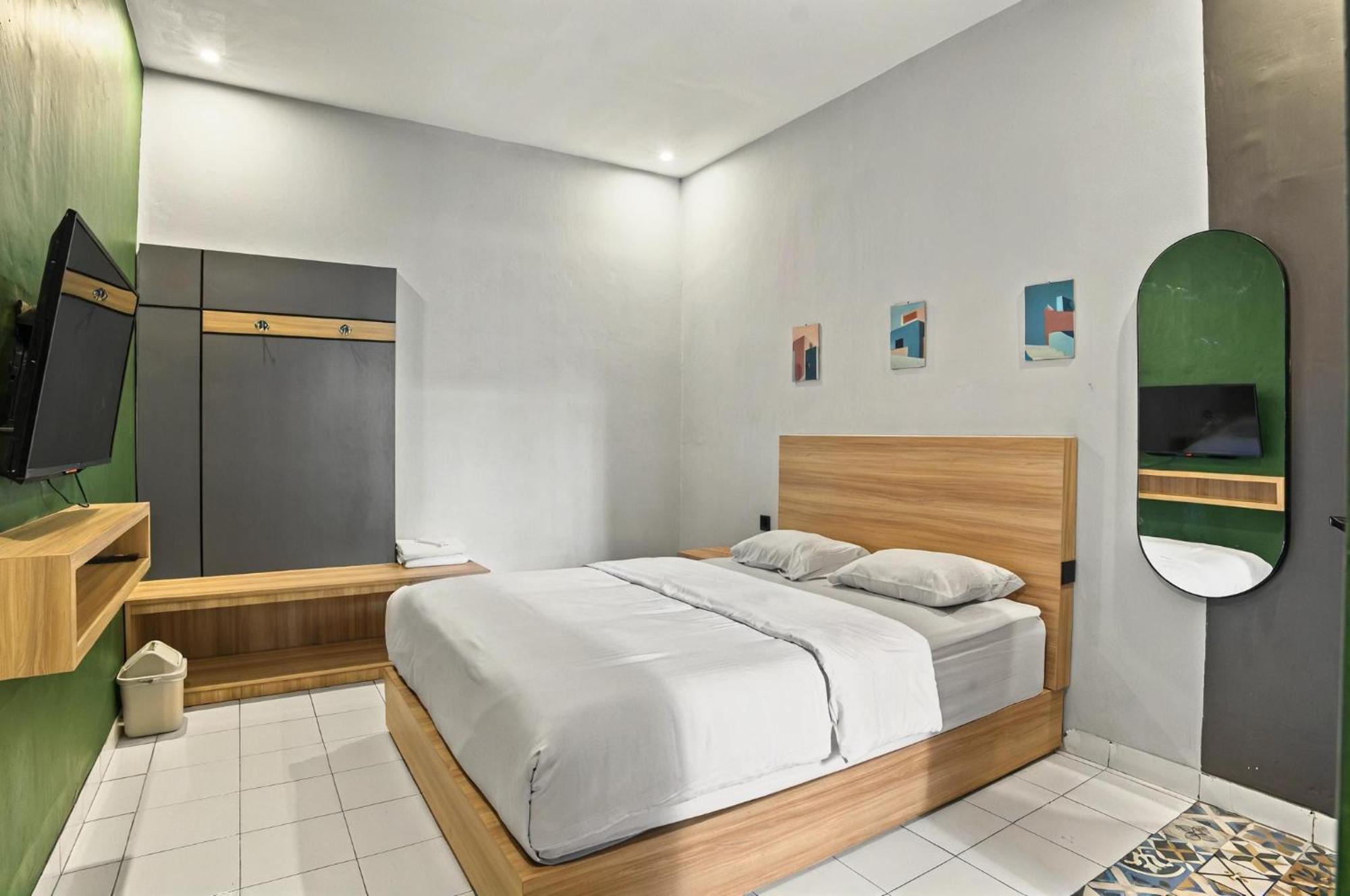 Hubs Hostel Джокякарта Екстериор снимка